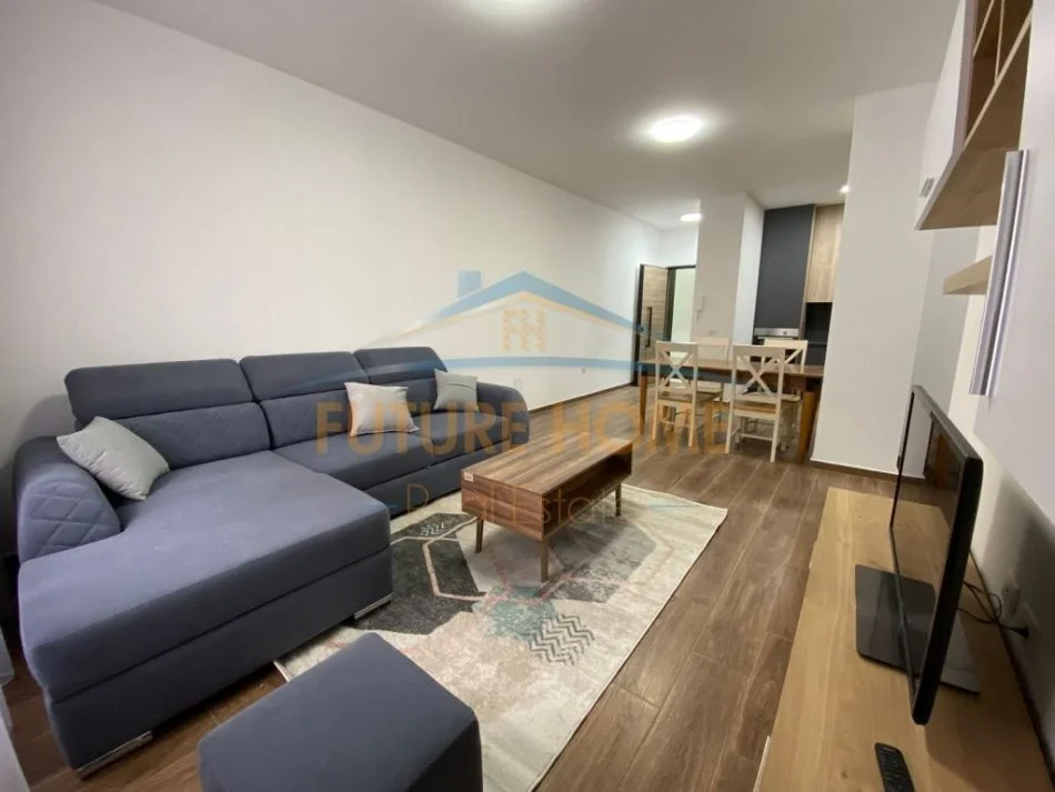 SHITET APARTAMENTI 3+1+2 ,OASIS RESIDENCE UNAZA E RE
