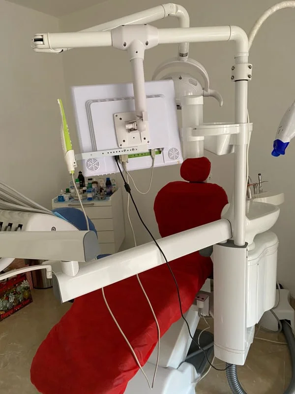 Devoll, shes Unit poltron dentar Shes pajisjet dentare okazion , Çmimi 5000 euro 5.000 €