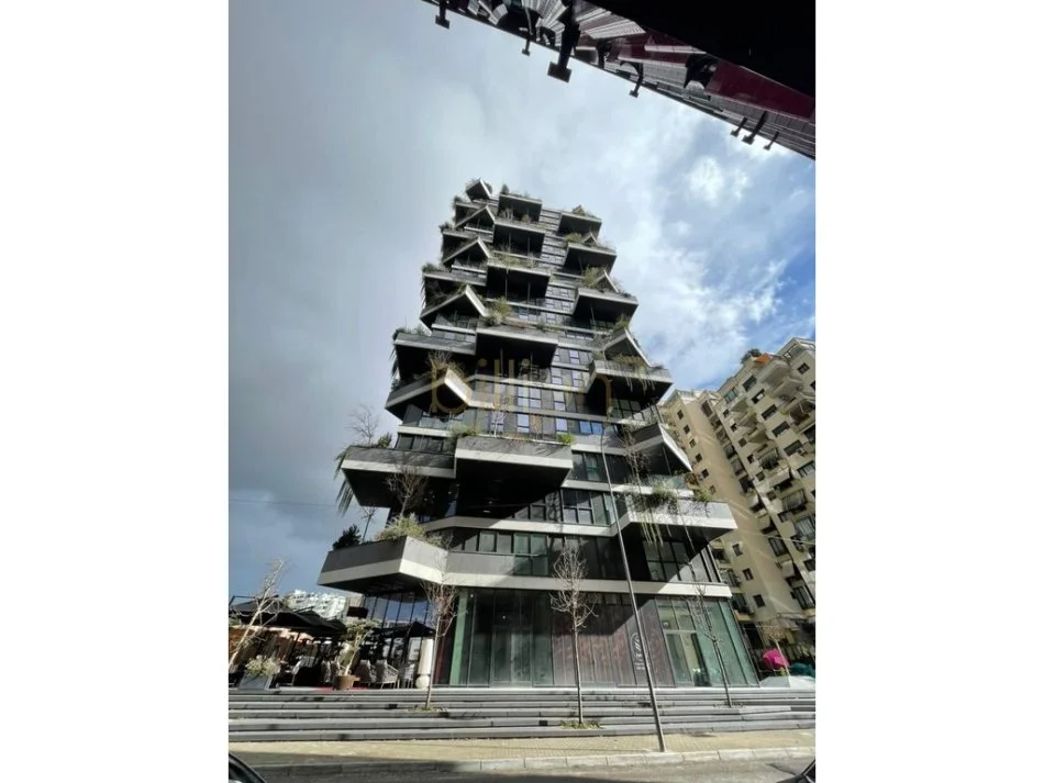 Tirane, shitet 3+1+Ballkon , 173 m² (stadiumi air albania)