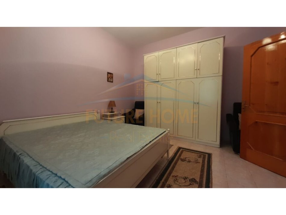 Qera, Apartament 1+1, 21 Dhjetori, Tiranë
400 €