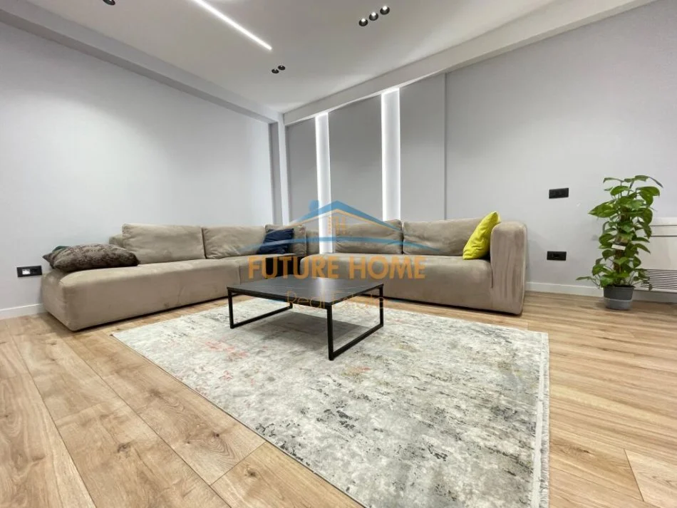 Tirane, shitet apartament 2+1+2  Kati 9, 125 m² 265.000 € (RRUGA MYSLYM SHYRI)