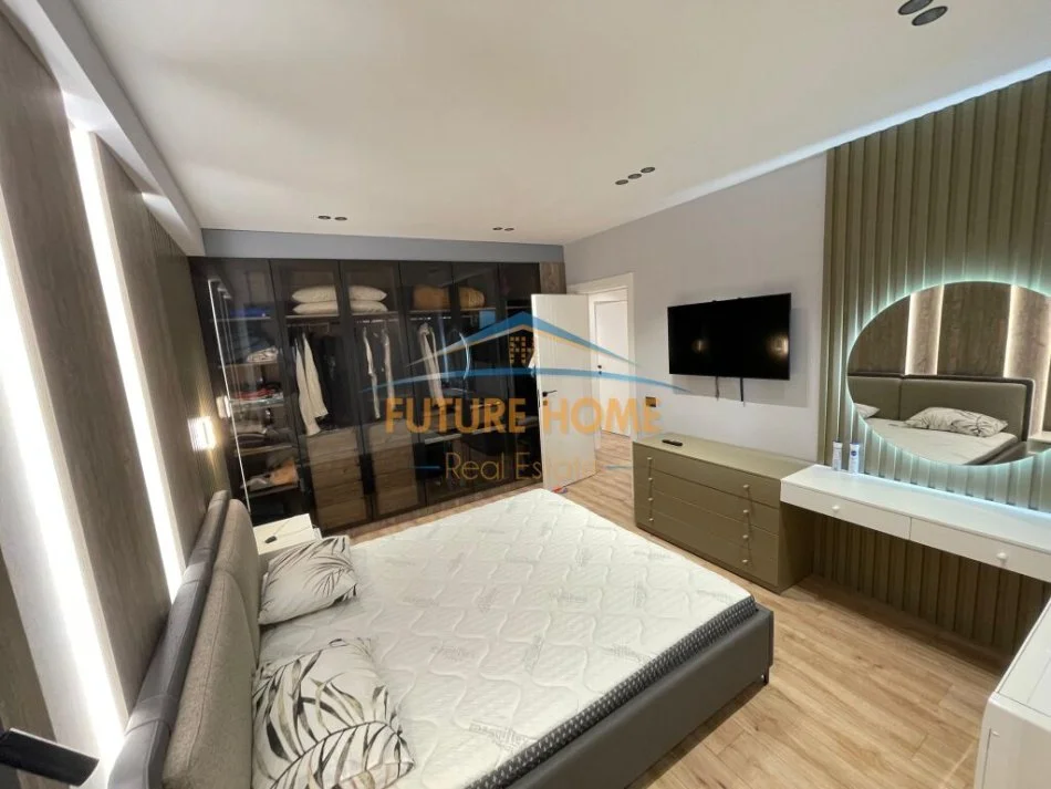 Tirane, shitet apartament 2+1+2  Kati 9, 125 m² 265.000 € (RRUGA MYSLYM SHYRI)