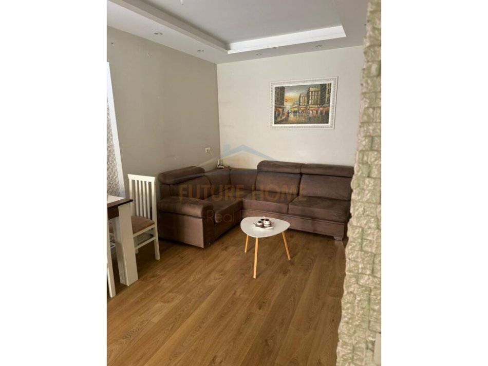 Apartament 2+1+Parkim, Kompleksi Fratari, Tiranë.