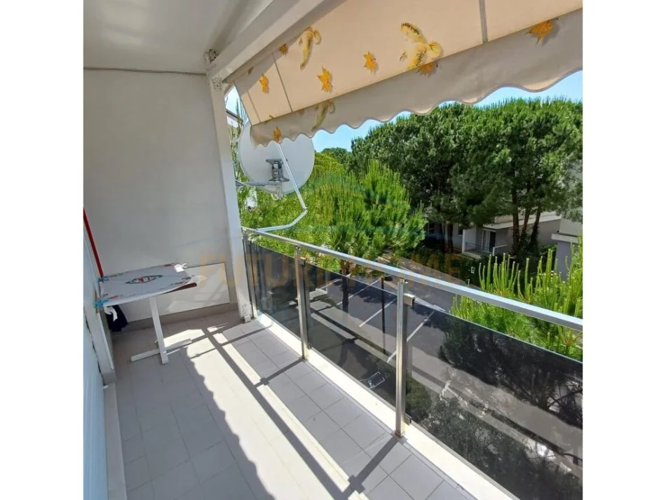 Durres, shitet apartament 2+1 Kati 3, 115 m² 250.000 € (Gjiri I Lalëzit, Durrës.)