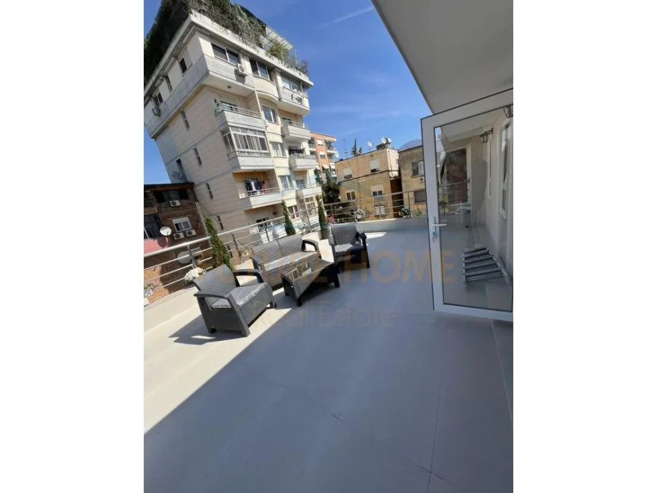 Tirane, shitet apartament 2+1 Kati 5, 75 m² 158.000 € (Rruga Mine Peza)