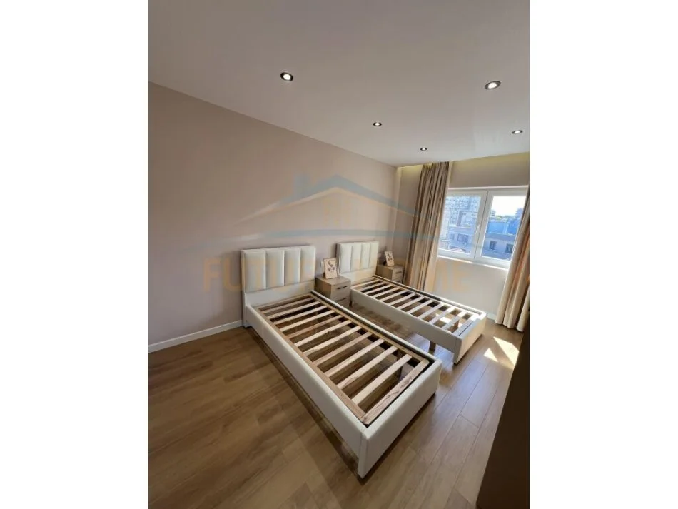 Tirane, shitet apartament 2+1 Kati 5, 75 m² 158.000 € (Rruga Mine Peza)