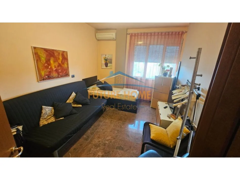 Tirane, jepet me qera apartament 2+1 , 89 m² 700 € (Myslym Shyri)
