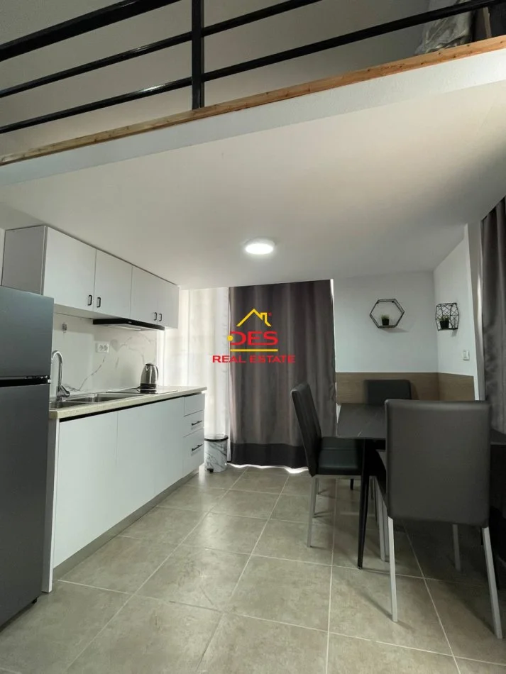 Vlore, jepet me qera apartament 1+1+Ballkon Kati 0, 70 m² 300 € (Rruga Murat Tërbaçi)