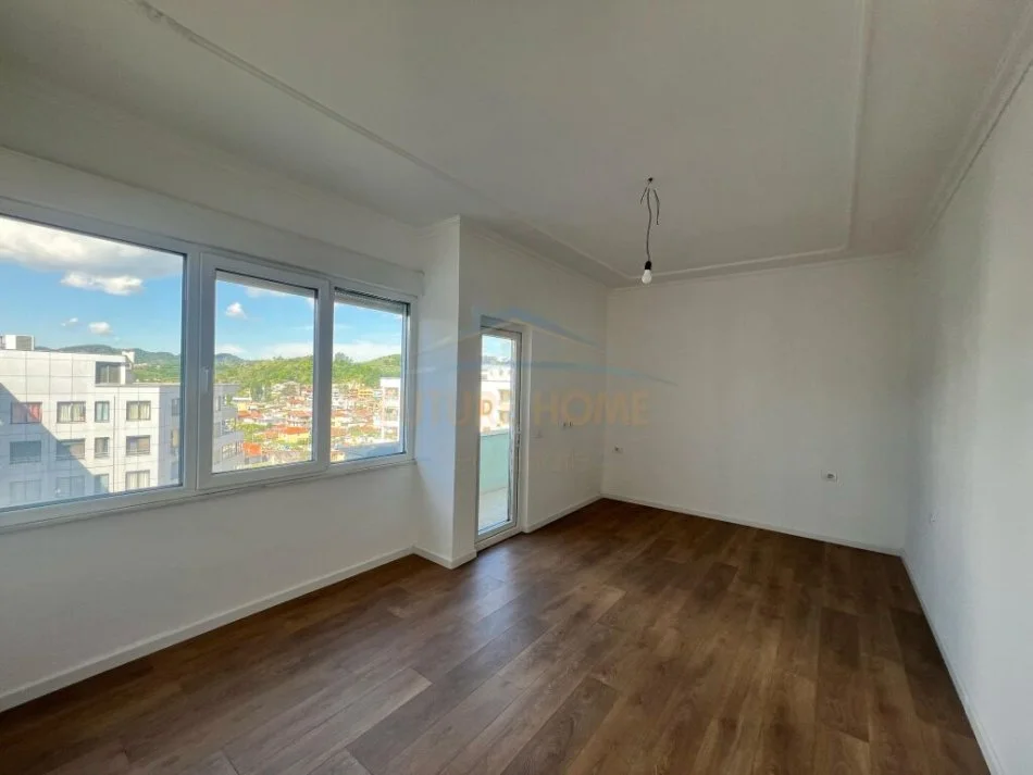 Tirane, jepet me qera apartament 2+1 Kati 9, 110 m² 1.500 € (Yzberisht)