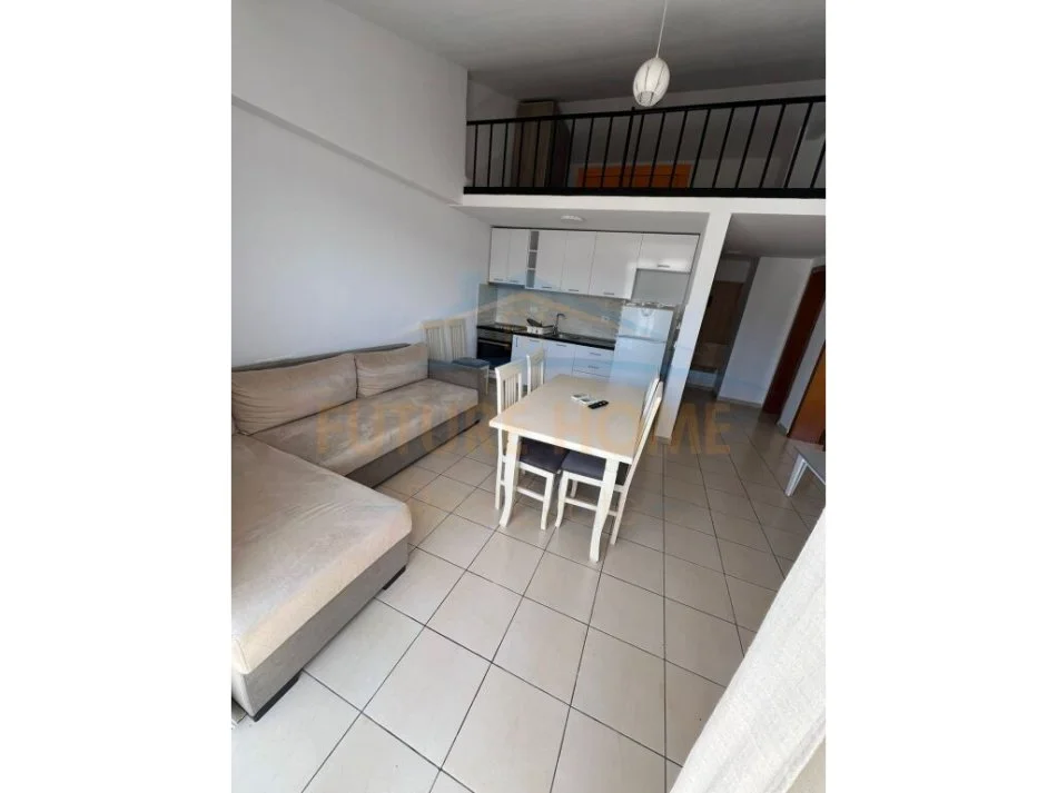 Tirane, jepet me qera apartament duplex 1+1, Kati 11, 66 m² 500 € (KOMUNA E PARISIT)