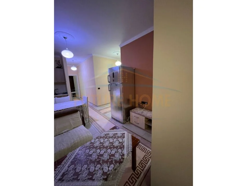 Tirane, jepet me qera apartament 2+1 Kati 6, 80 m² 500 € (Kopshti Botanik)