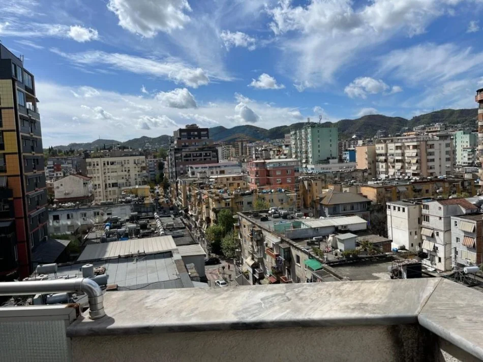 Tirane, shes apartament duplex 3+1+Aneks+Ballkon Kati 9, 309 m² 550.000 € (BLLOK)