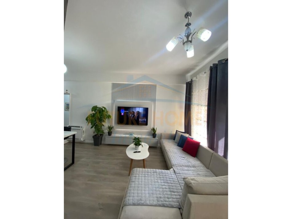 Tirane, shitet apartament 1+1, Kati 3, 67 m² 99,000 € (Kompleksi Mangalem)