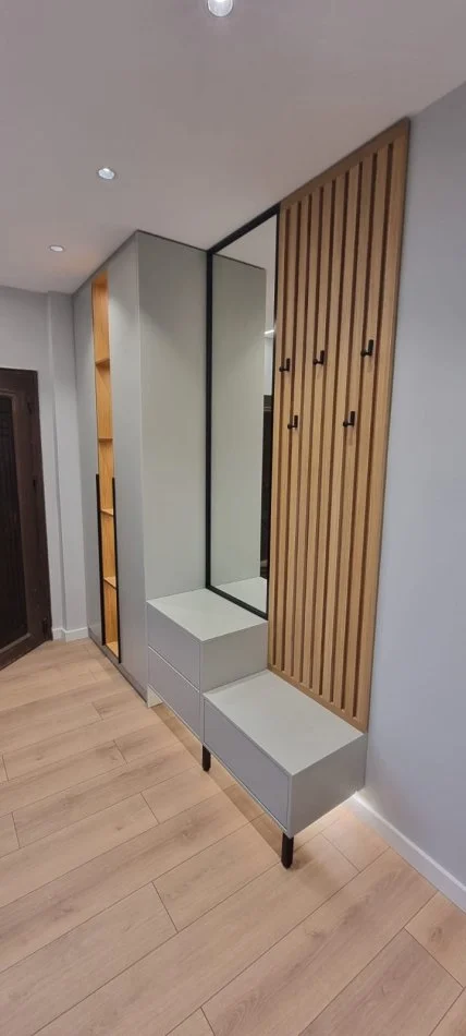 Tirane, jepet me qera apartament 2+1 Kati 4, 70 m² 600 € (Laprake)