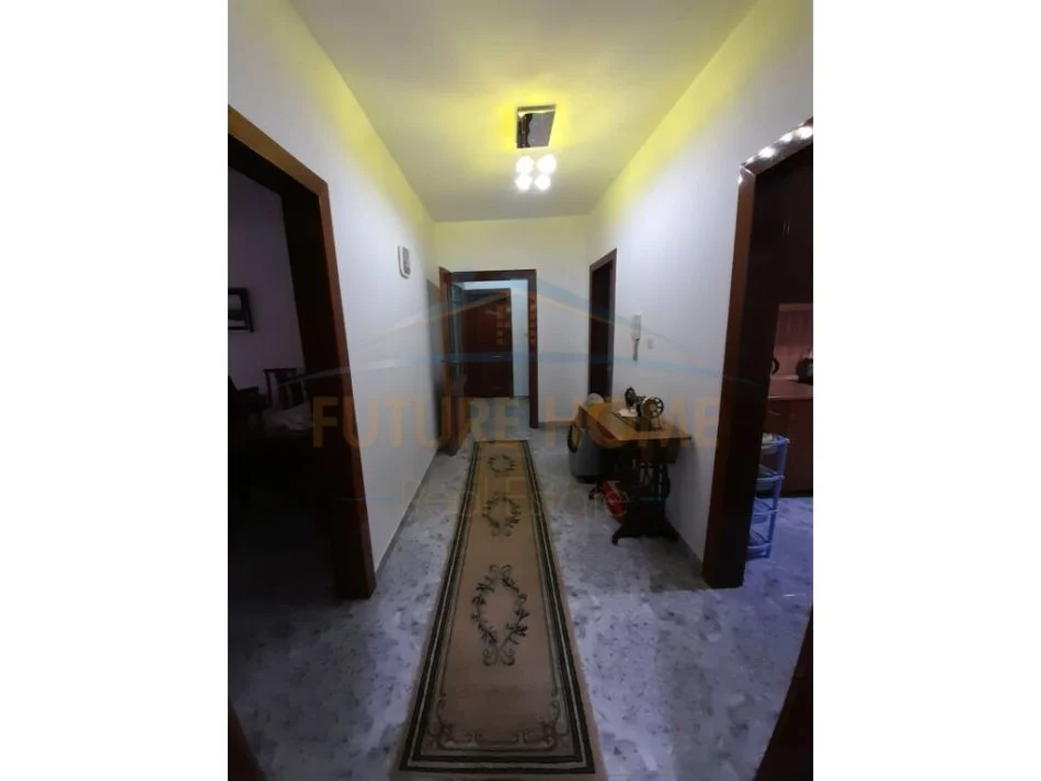 Tirane, shes 2+1 Kati 6, 139 m² 193.000 € (Pallati me Shigjeta)