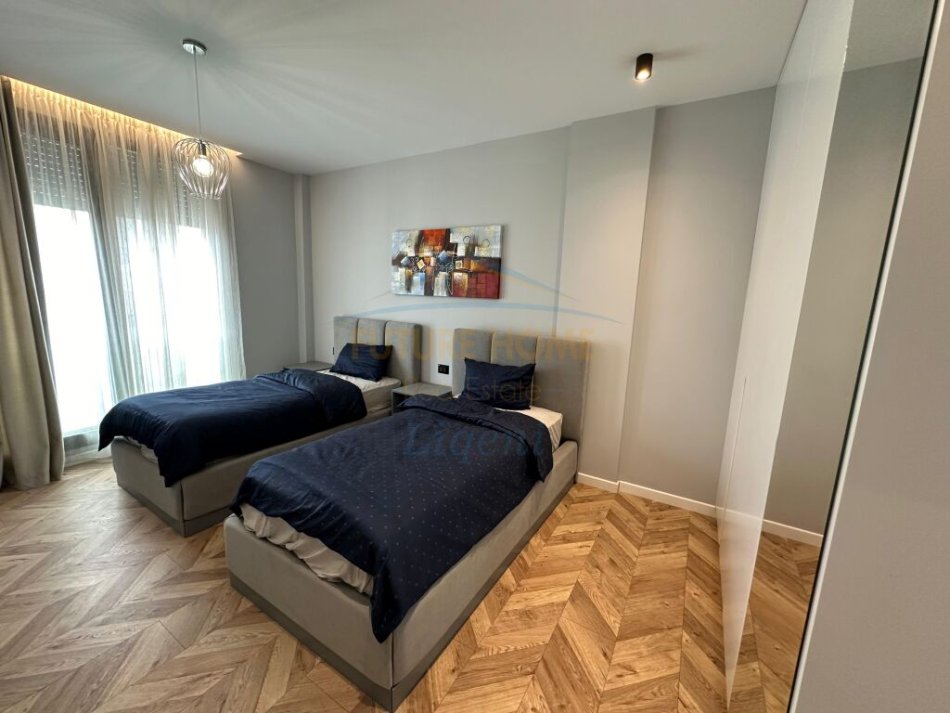 Qera, Apartament 2+1 Lux +Post Parkimi, Rezidenca Sofia. LI40322