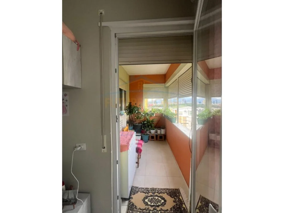 Tirane, shitet apartament 1+1, Kati 4, 65 m² 130,000 € (Liqeni i Thate)