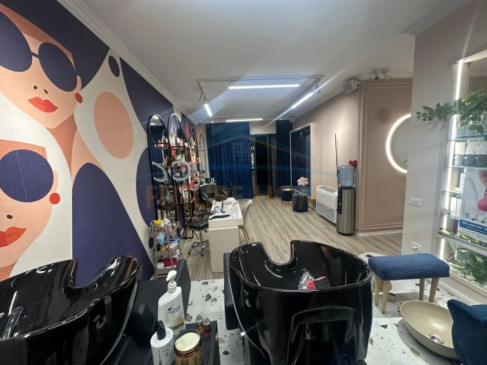 Tirane, shes 2+1 Kati 1, 103 m² 507.000 € (Rruga e Kosovareve)