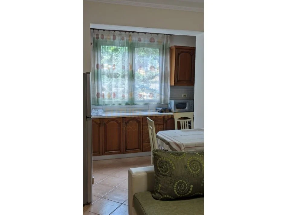 Tirane, shitet apartament 2+1 Kati 2, 91 m² 115,000 € (LAPRAKE)