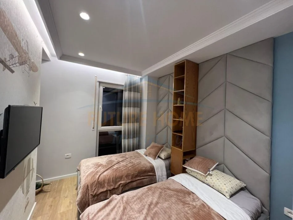 Gjiri Lalezit | Hamallaj, jepet me qera Vile 2 Katshe Kati 0, 500 m² 3.200 € (Vala Mar residence , Gjiri Lalzit.)