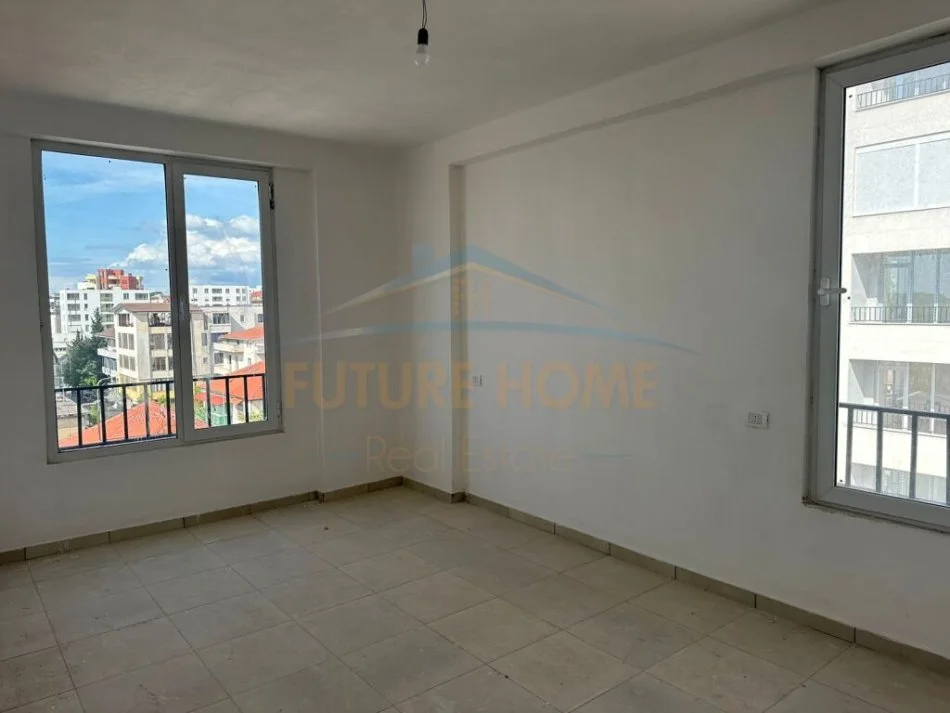 Durres, shitet apartament 2+1 Kati 4, 84 m² 50.000 € (Shijak, Durres)