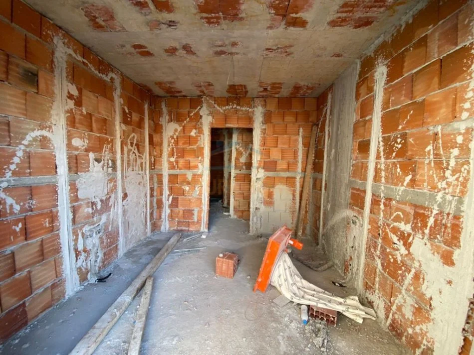 Shitet, Apartament 2+1+2, Rruga Hoxha Tahsim, Tirane