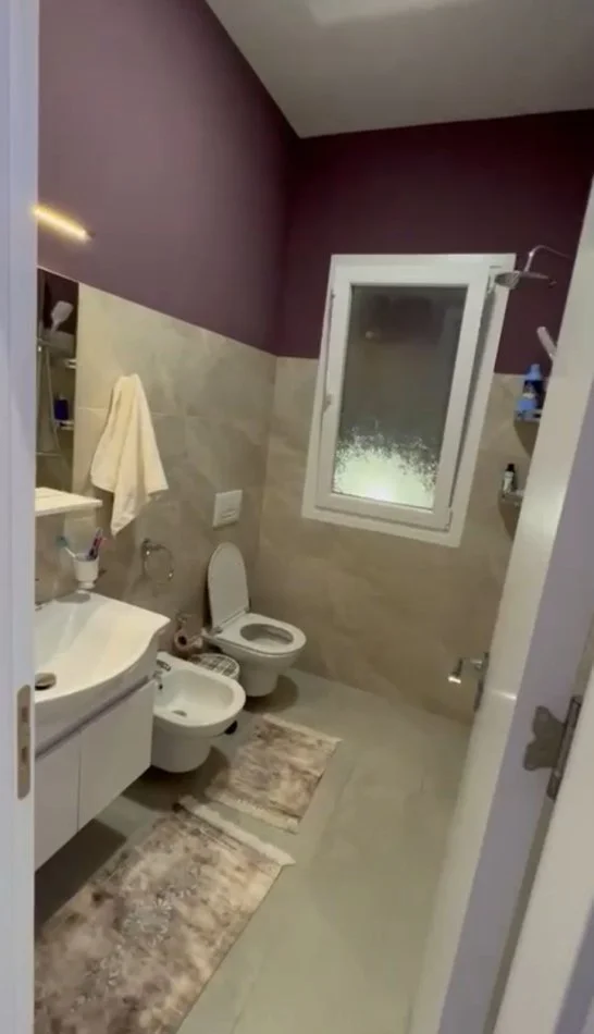 Durres, shitet Vile 3+1+Aneks+Ballkon Kati 2, 212 m² 300.000 € 