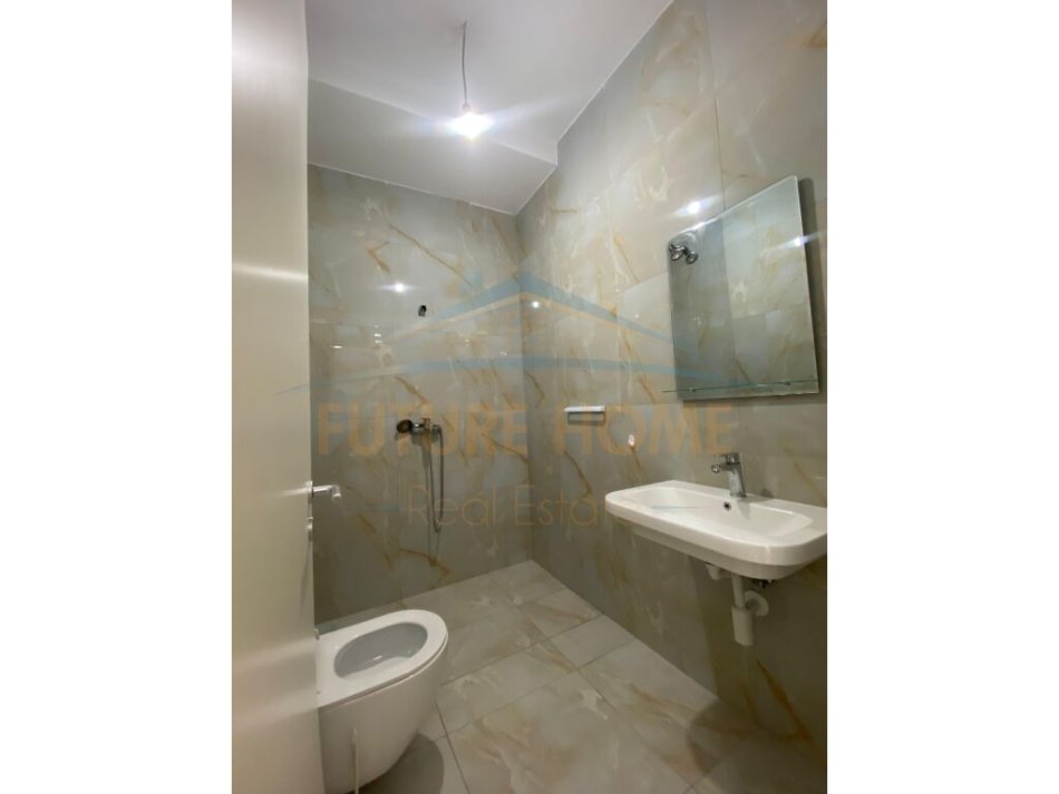 Tirane, jepet me qera apartament 2+1 Kati 5, 90 m² 600 € (Rruga Jordan Misja)