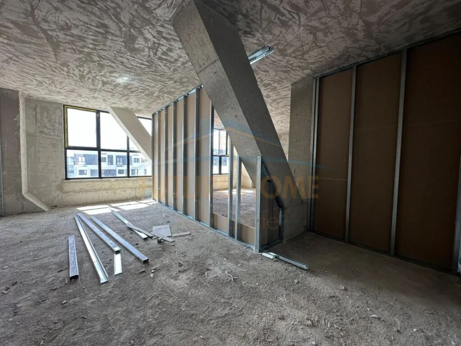 Tirane, shitet garsonier 1+1, Kati 10, 38 m2 95,000 € (21 DHEJTORI)