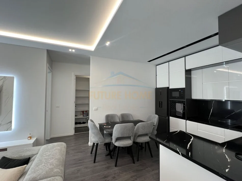 Tirane, jepet me qera apartament 2+1 Kati 1, 104 m² 2.000 € (Liqeni i Thatë, Tiranë)