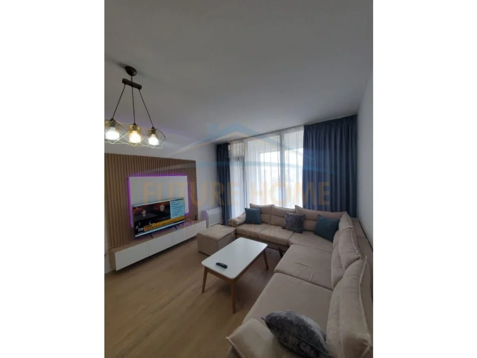 Tirane, jepet me qera apartament 1+1 Kati 2, 78 m² 500 € (Ali Demi)