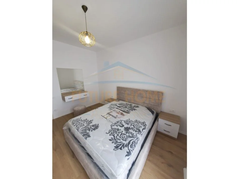 Tirane, jepet me qera apartament 1+1 Kati 2, 78 m² 500 € (Ali Demi)