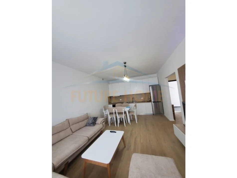 Tirane, jepet me qera apartament 1+1 Kati 2, 78 m² 500 € (Ali Demi)