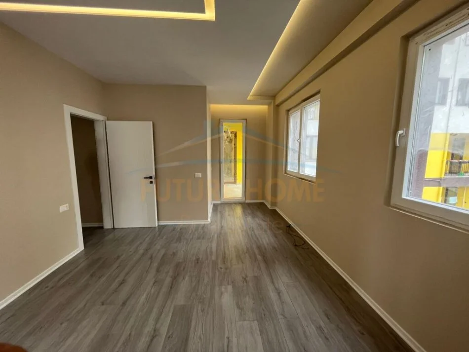 Tirane, shitet apartament 2+1+Aneks+Ballkon Kati 4, 133 m² 172.000 € (GRAND GALLERY,YZBERISHT)