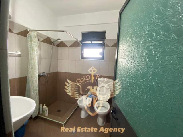 Durres, jap me qera apartament 3 Katshe Kati 2, 99 m² 250 Euro (tregu madh durres)