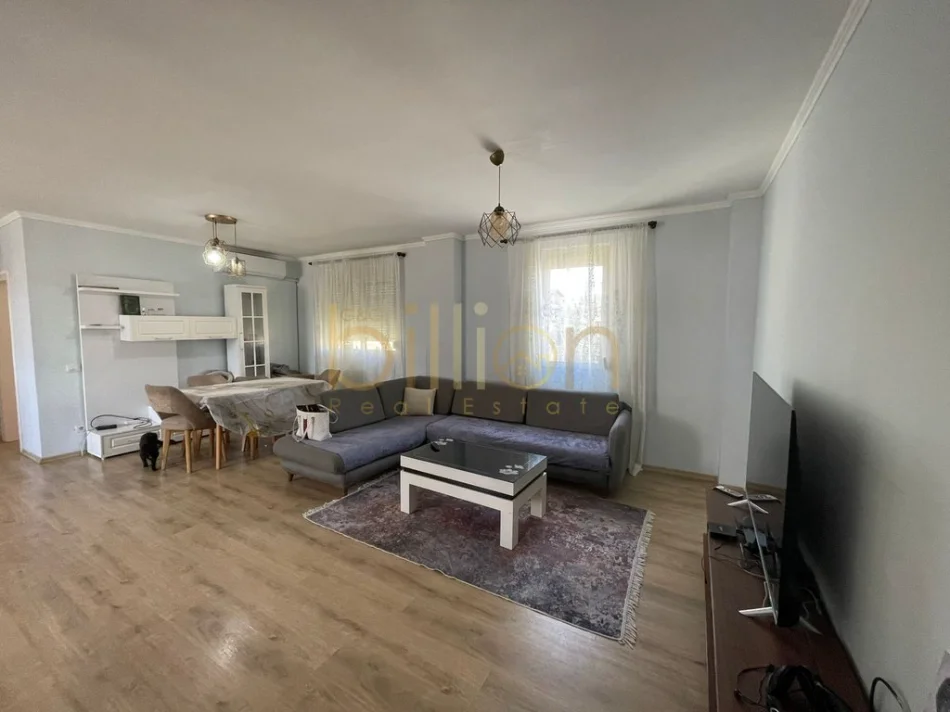 Tirane, shitet 3+1+Ballkon , 173 m² 337.000 € (Liqeni i Thate)