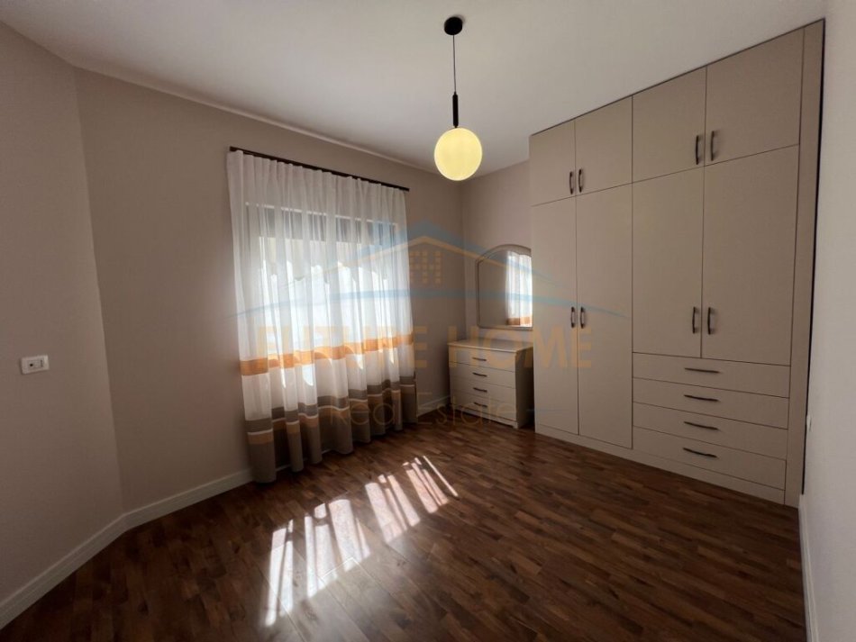 Durres, shitet apartament 1+1, Kati 3, 70 m² 83,000 € (PLAZH ILIRIA,DURRES)