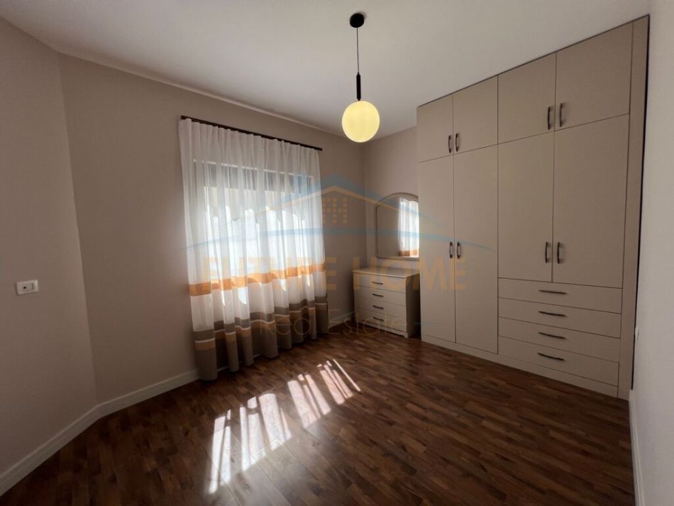 Durres, shitet apartament 1+1, Kati 3, 70 m² 83,000 € (Plazh Iliria)