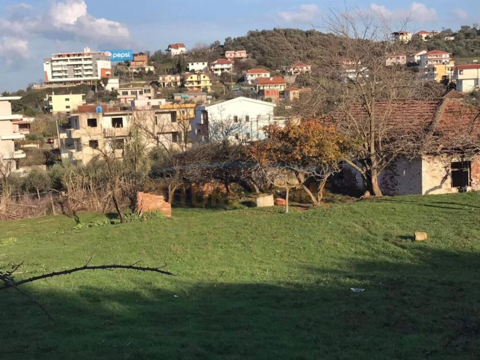 Durres, shitet , 705 m² 65.000 € (Golem)