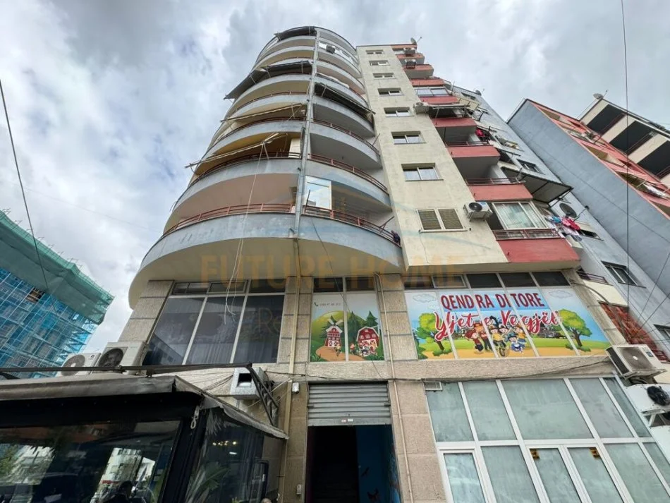Tirane, shitet ambjent biznesi Kati 1, 125 m² 275.000 € (Bulevardi Migjeni)