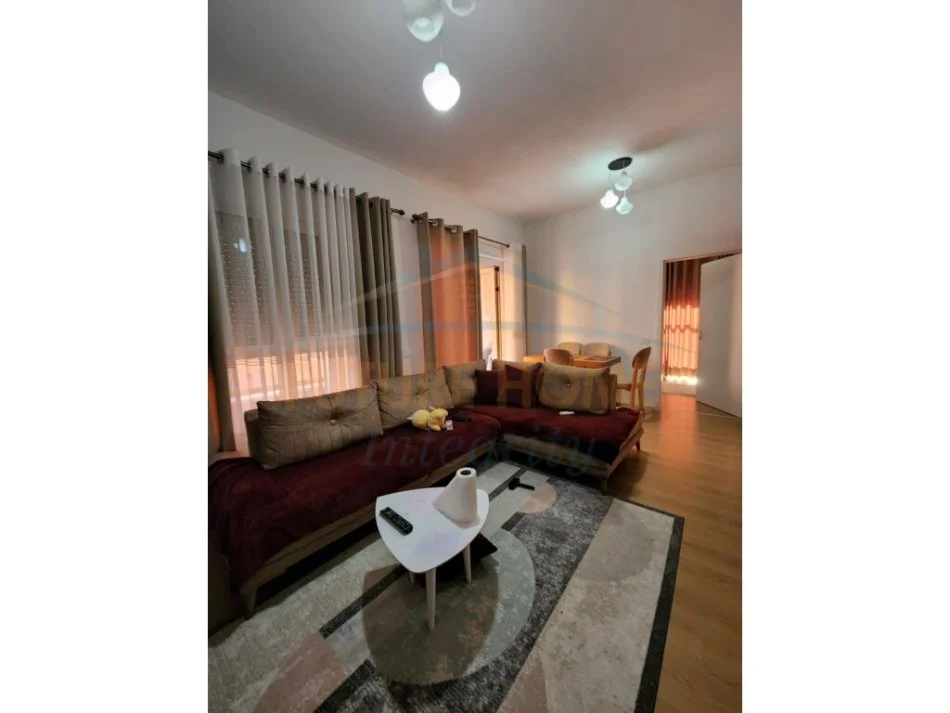 Tirane, shitet apartament 1+1 Kati 6, 67 m² 100.000 € (Ali Dem)