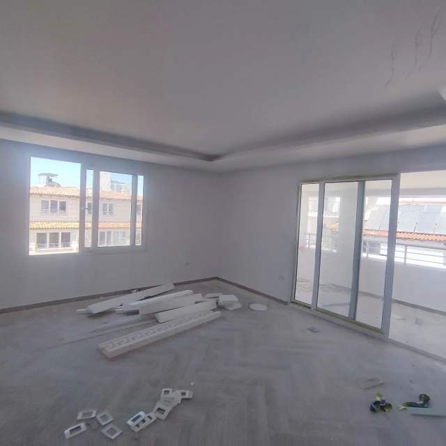 Kavaje, shes apartament Kati 5, 116 m² 113.400  (Mali i Robit)