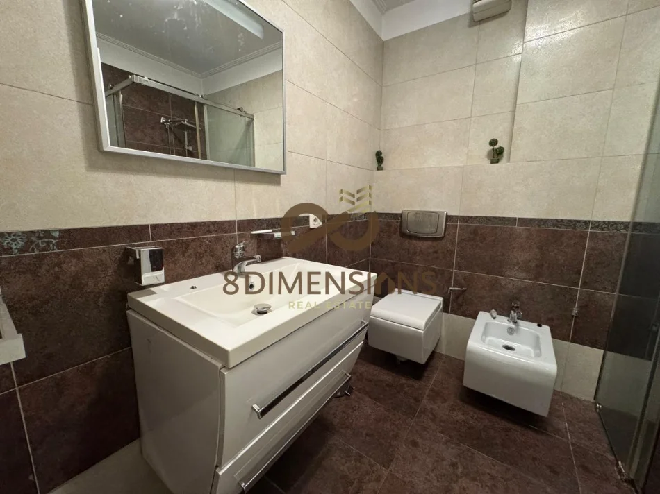 Tirane, shitet apartament 1+1+Ballkon Kati 4, 79 m² 188.000 € (liqeni i thate)