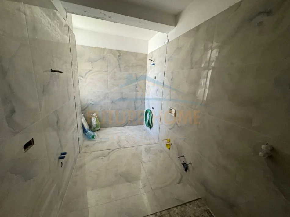 Durres, shitet apartament 1+1+Ballkon, Kati 6, 75 m² 145,000 € (SHKEMBI KAVAJES)