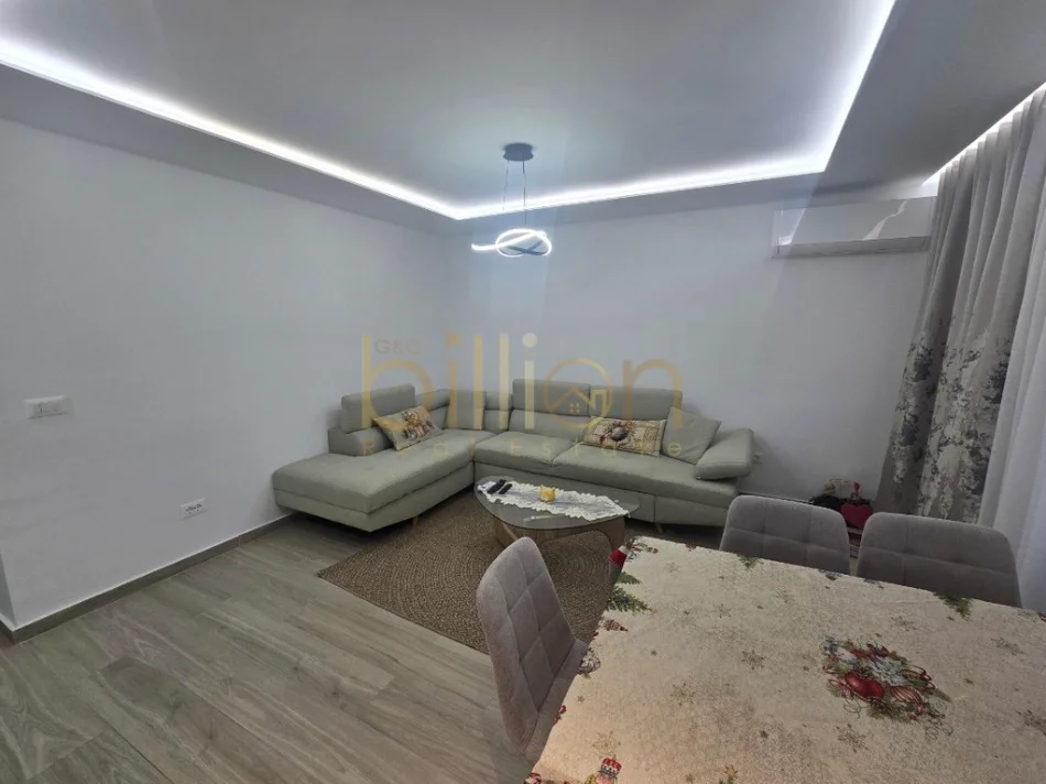 Tirane, shitet 2+1 , 76 m² 220.000 €