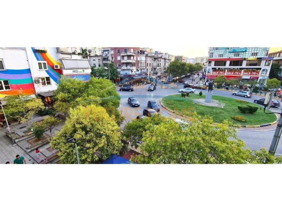 Tirane, jepet me qera ambjent biznesi , Kati 2, 86 m² 1,900 € (SHESHI WILLSON)