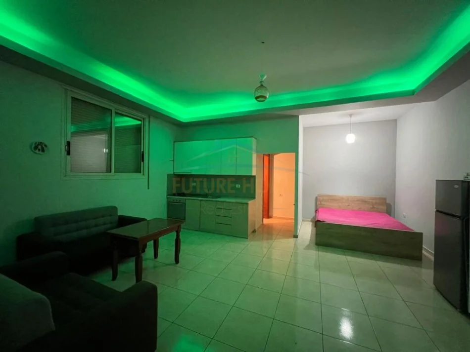 Vlore, shitet garsonier 1+1, Kati 1, 40 m² 75,000 € (Rruga "Gjergj Kastriot", Vlorë.)