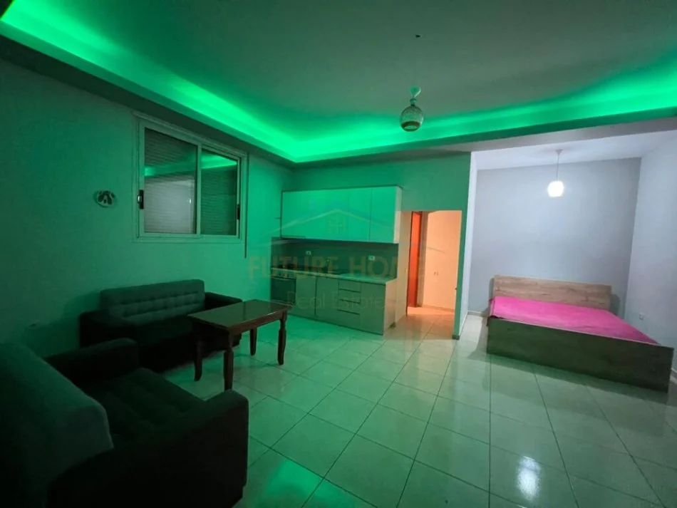 Vlore, shitet garsonier 1+1, Kati 1, 40 m² 75,000 € (Rruga "Gjergj Kastriot", Vlorë.)