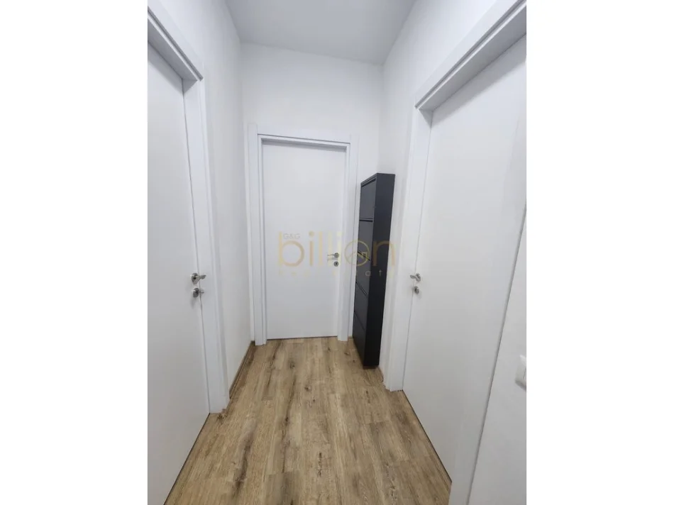 Tirane, jepet me qera 1+1 , 