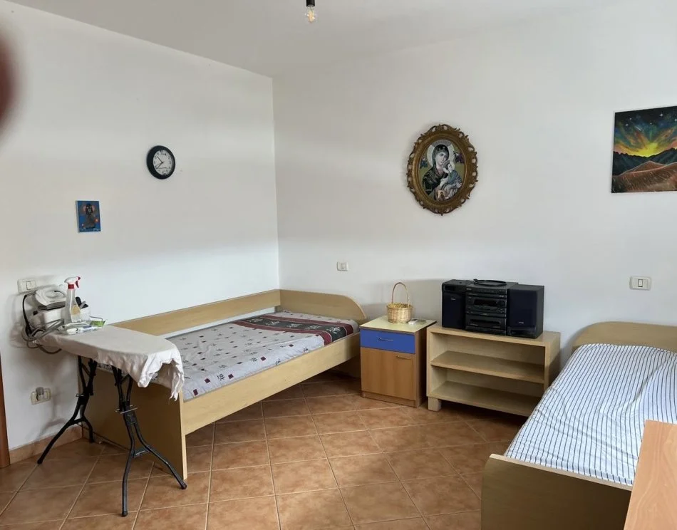 Tirane, jepet me qera apartament Kati 9, 107 m² 500 € 